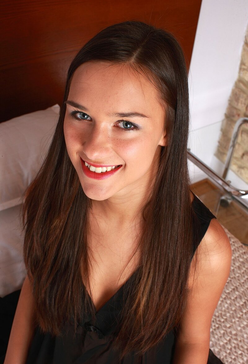 Алечка, 25 лет, 2 размер груди